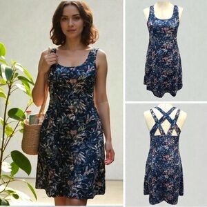 143 Kyodan |EUC Outdoor Women’s Navy Tropical Sleeveless Athletic Dress (size S)